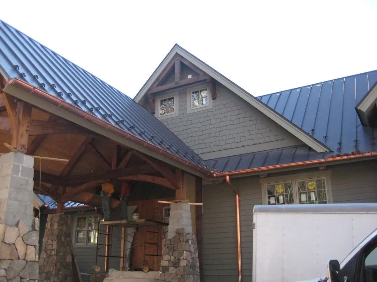Craftsman Roofing team delivering quality roofing work in Washington Heights